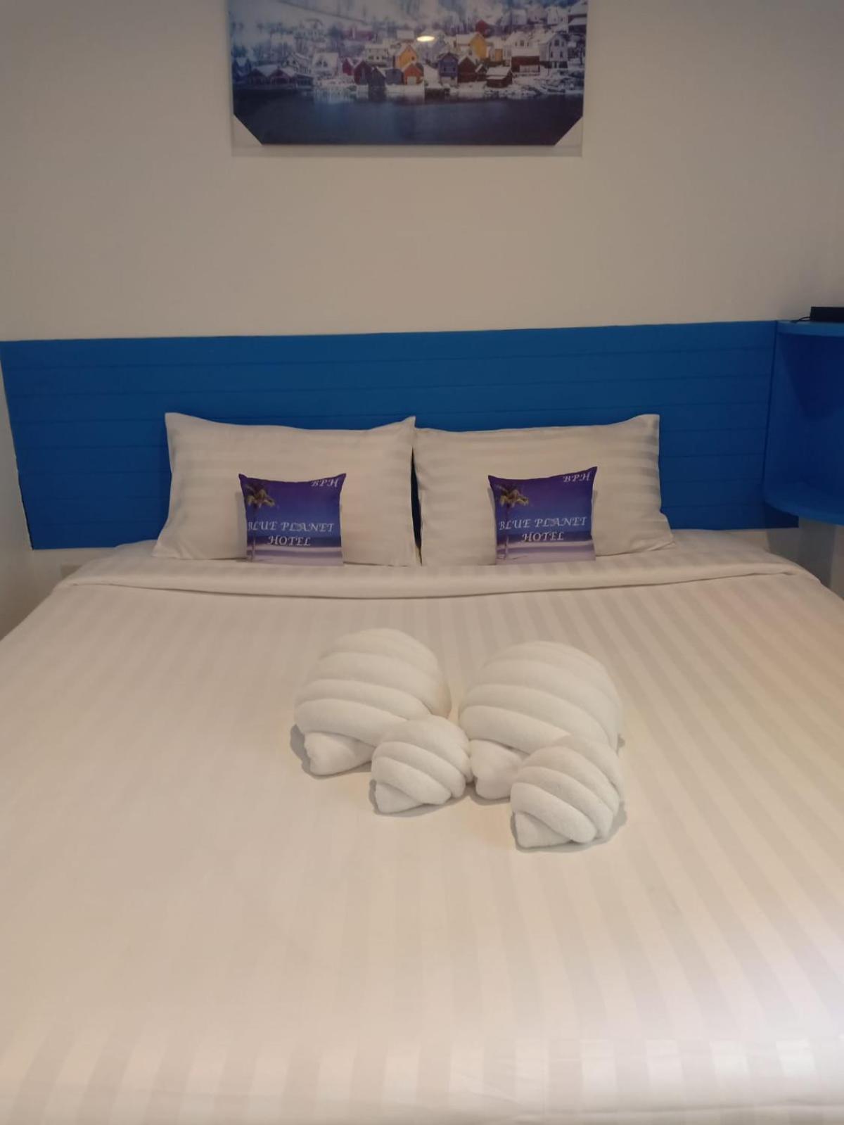 Blue Planet Hotel Patong Exterior photo