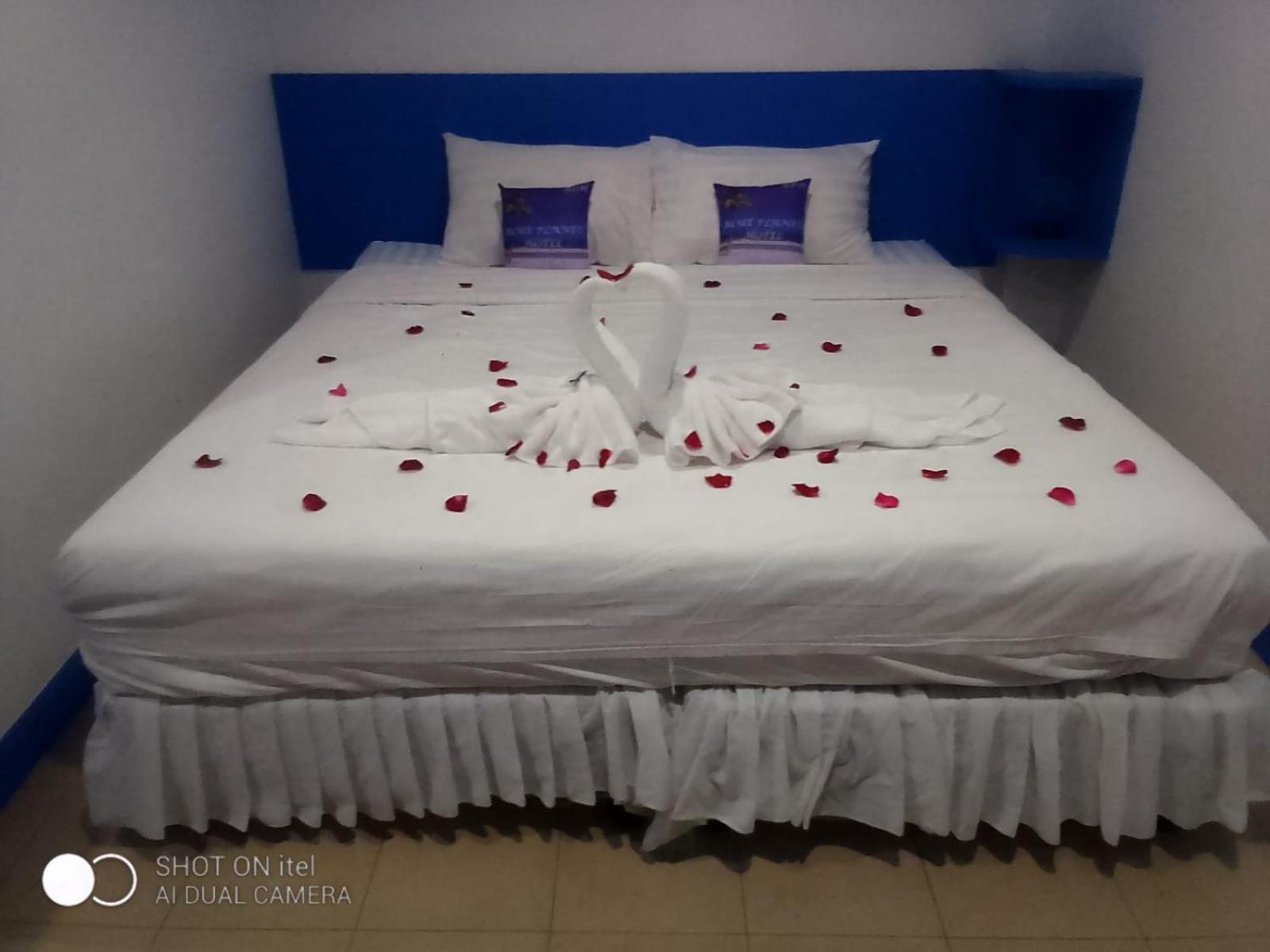 Blue Planet Hotel Patong Exterior photo