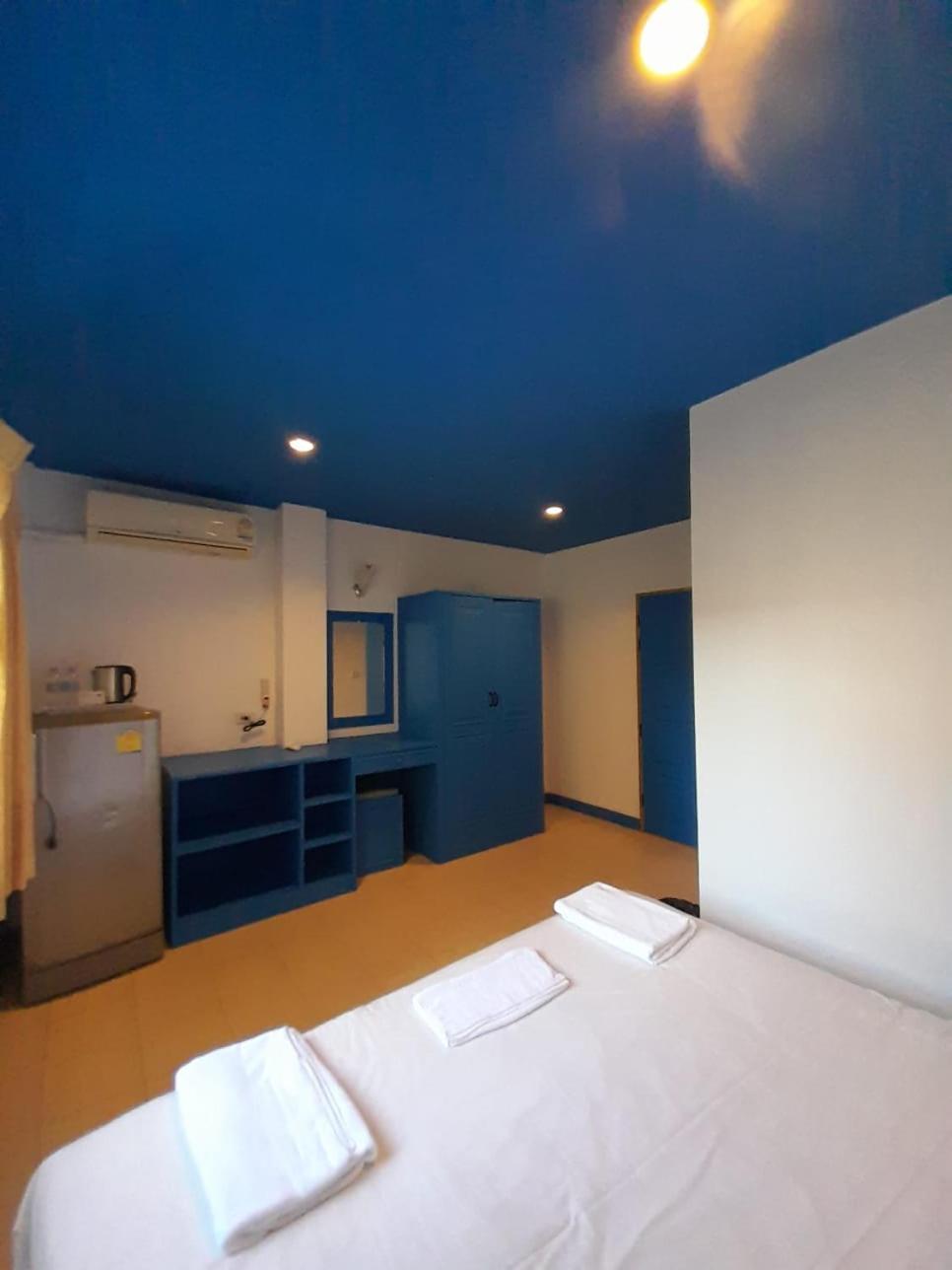 Blue Planet Hotel Patong Exterior photo